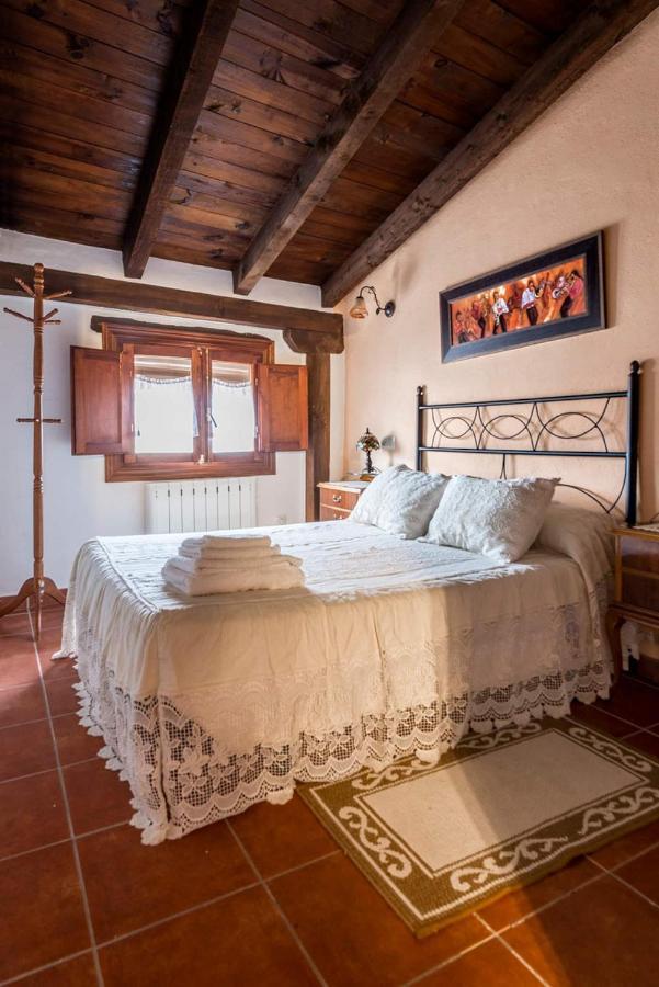 Apartamento Casa Petra Miranda del Castañar Exterior foto