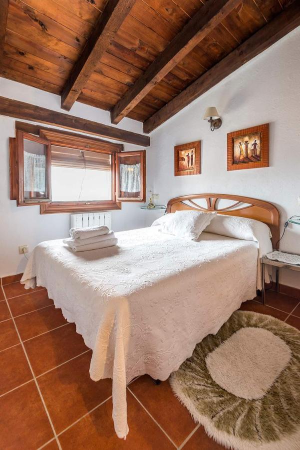 Apartamento Casa Petra Miranda del Castañar Exterior foto